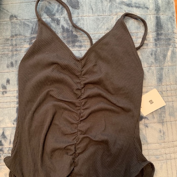 Deep V bodysuit - Picture 2 of 3